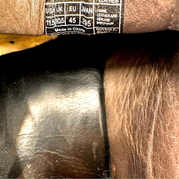 Ugg Men’s Black Leather Oxfords Comfort Shoe Size 11.5 - Picture 8 of 8